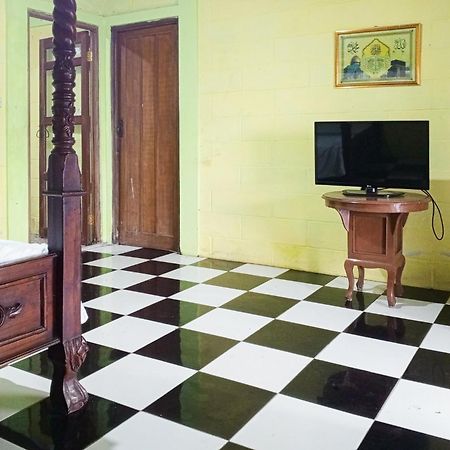 Villa Kampus Near Taman Safari Cisarua Puncak Redpartner Bogor Kültér fotó