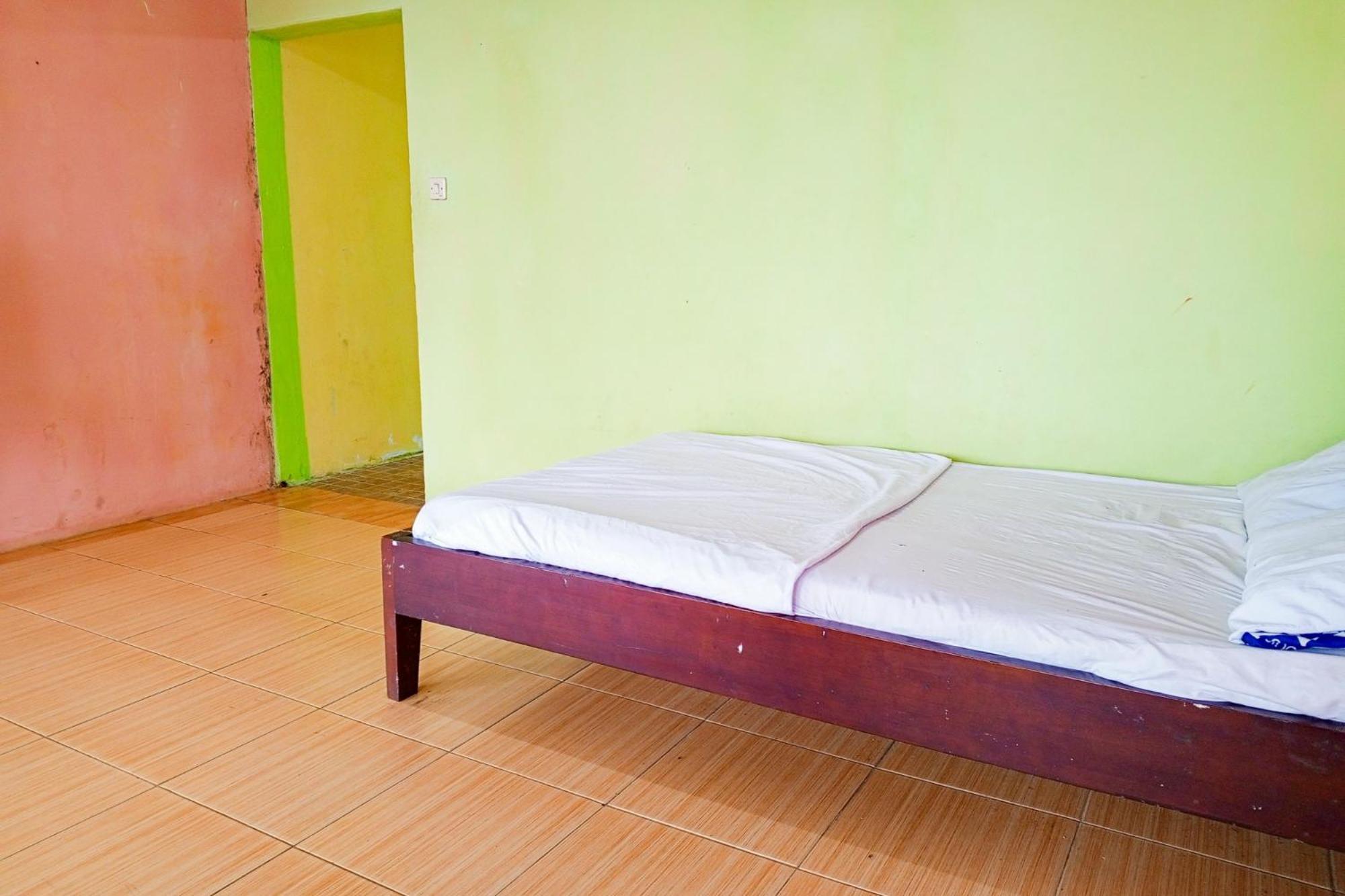 Villa Kampus Near Taman Safari Cisarua Puncak Redpartner Bogor Kültér fotó
