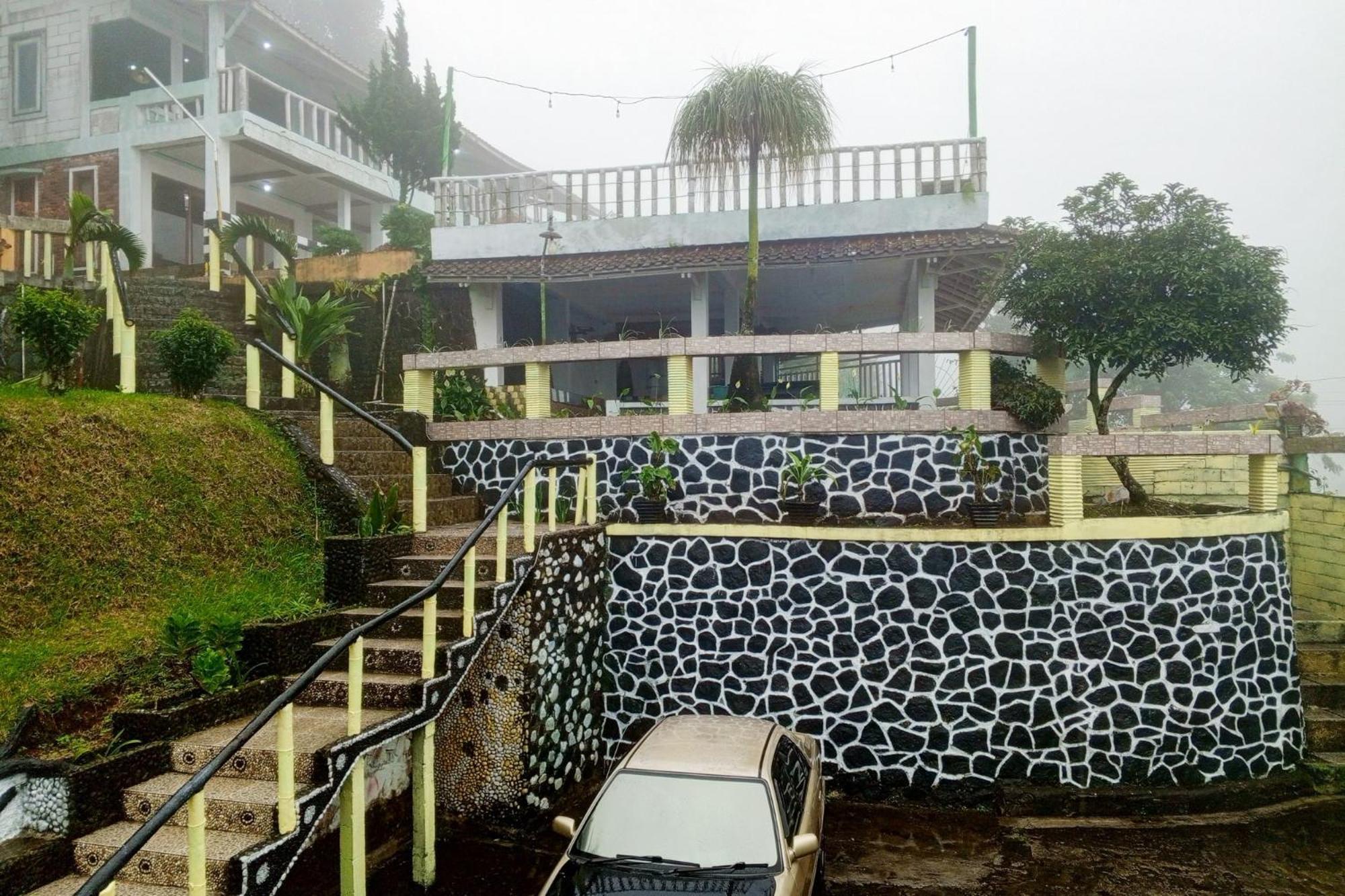 Villa Kampus Near Taman Safari Cisarua Puncak Redpartner Bogor Kültér fotó