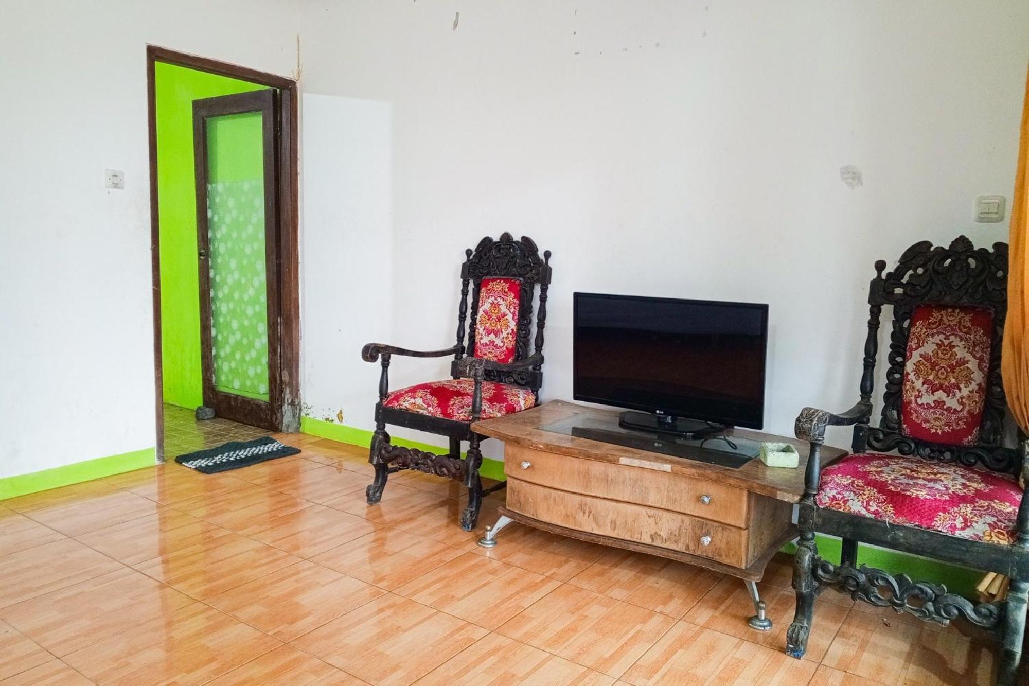 Villa Kampus Near Taman Safari Cisarua Puncak Redpartner Bogor Kültér fotó